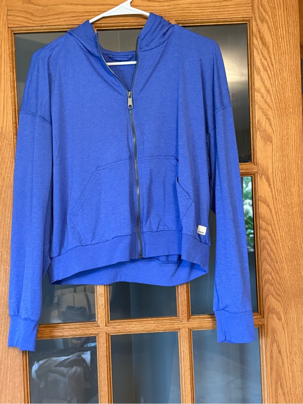 Vuori Halo Full zip hoodie in bright iris Heather size medium